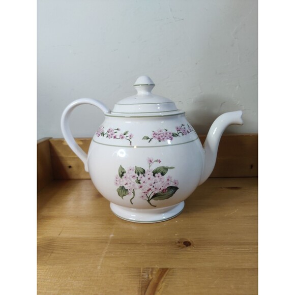 Martha Stewart Purple White Hydrangea Teapot 7.5" - Picture 1 of 9